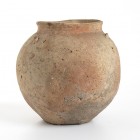 Etruscan Olla, 6th century BC; height cm 26, diam. cm 17,5. Provenance: English private collection, bought before 2000s.