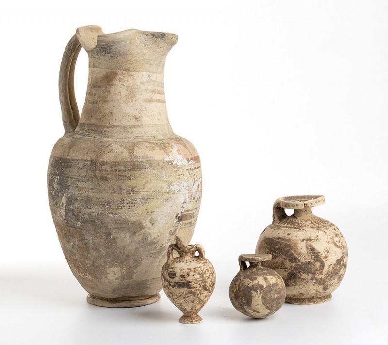 Group of Three Etrusco-Corinthian Vessels, 7th - 6th century BC; height max cm 3...