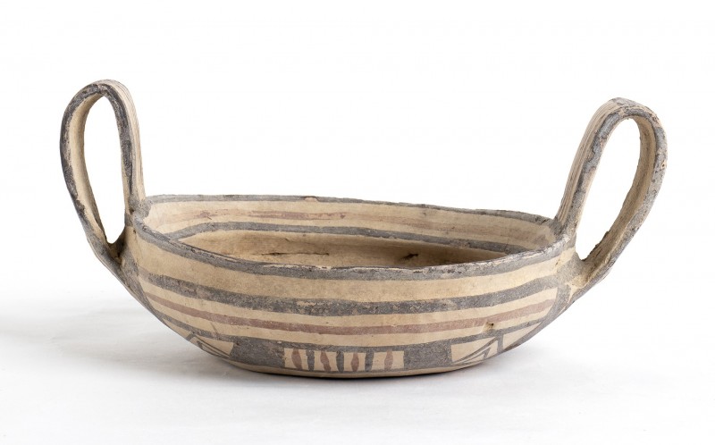 Daunian Stemless Kylix, ca. 550 - 400 BC; height cm 15,5, diam. cm 9; Sporadic l...