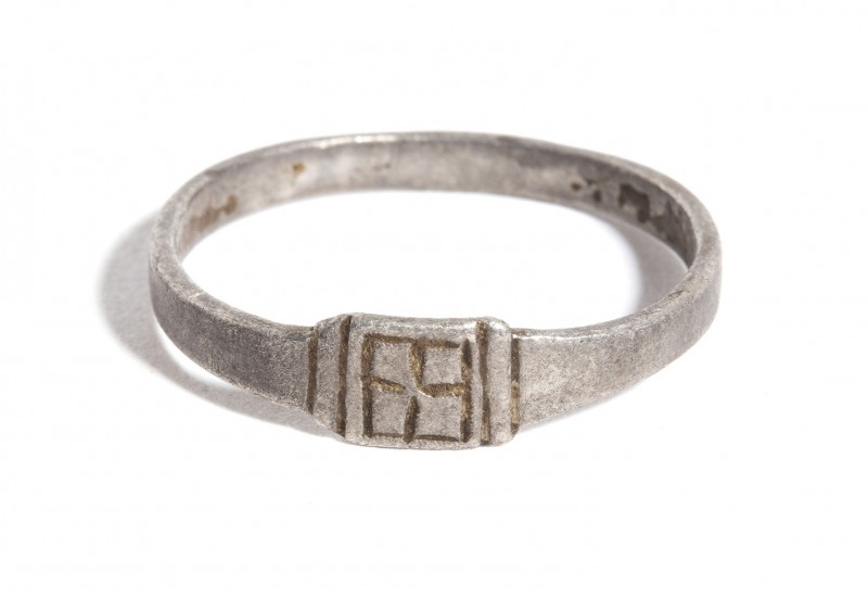 Reinassance Silver Ring, 15th - 16th century; diam cm 1,9. Provenance: English p...