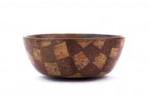 Chessboard-like bowl, Costa Rica, Chorotega Culture, ca. 12th - 13th century; height cm 5. Provenance: From the Marino Taini collection, Milan; this l...