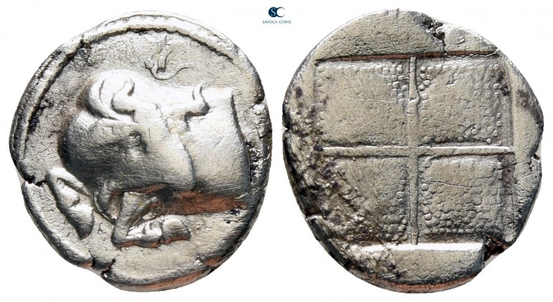 Macedon. Akanthos circa 430-390 BC. 
Tetrobol AR

15 mm, 2,11 g

Forepart o...