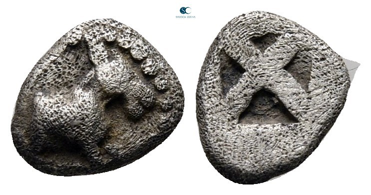 Macedon. Mende circa 460-423 BC. 
Hemiobol AR

7 mm, 0,41 g

Forepart of an...