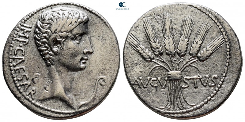 Augustus 27 BC-AD 14. Pergamon
Cistophorus AR

26 mm, 11,44 g

IMP CAESAR, ...