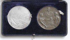 Franz Joseph I. 1848 - 1916 2 Stück Medaillen 1898 Wien "Das dankbare Wien" , an das 50-jähr. Kronjubiläum, am 2. Dezember 1898, gewidmet von den Wien...
