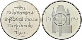 SCHWEIZ - Schützentaler, Schützenmedaillen & Schützenvaria
Bern
Silbermedaille 1969. Thun. Eidgenössisches Schützenfest. 15.08 g. FDC / Uncirculated...