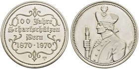 SCHWEIZ - Schützentaler, Schützenmedaillen & Schützenvaria
Bern
Silbermedaille 1970. Bern. 100 Jahre Scharfschützen. 14.95 g. Polierte Platte. FDC /...