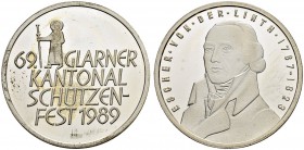 SCHWEIZ - Schützentaler, Schützenmedaillen & Schützenvaria
Glarus
Silbermedaille 1989. Glarner Kantonalschützenfest. 15.01 g. Polierte Platte. FDC /...