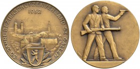SCHWEIZ - Schützentaler, Schützenmedaillen & Schützenvaria
St. Gallen
Bronzemedaille 1952. St. Gallen. 50 Jahre Bezirksschützenverband. 24.21 g. Ric...