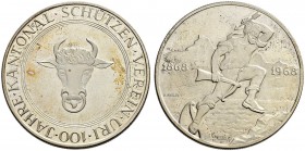 SCHWEIZ - Schützentaler, Schützenmedaillen & Schützenvaria
Uri
Silbermedaille 1968. Uri. 100 Jahre Kantonal-Schützen-Verein. 15.03 g. Polierte Platt...