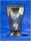 SCHWEIZ - SCHÜTZENPOKALE UND SCHÜTZENMEMORABILIA
Bern
Schützenbecher in Silber 1926. Bern. Kantonalschützenfest. 71.00 g. Martin -. Sehr selten / Ve...