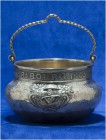 SCHWEIZ - SCHÜTZENPOKALE UND SCHÜTZENMEMORABILIA
Fribourg
Servier-Gefäss in Silber 1905. Fribourg. Tir cantonal. Mit Email. 276.00 g. Martin -. Sehr...