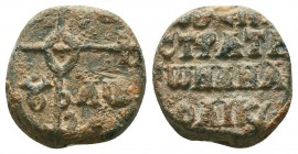 Byzantine lead seal of an imperial spatharios and strategos of the Anatolikon theme (8th cent.)
Obv.: Invocative cruciform monogram inscribed in the ...