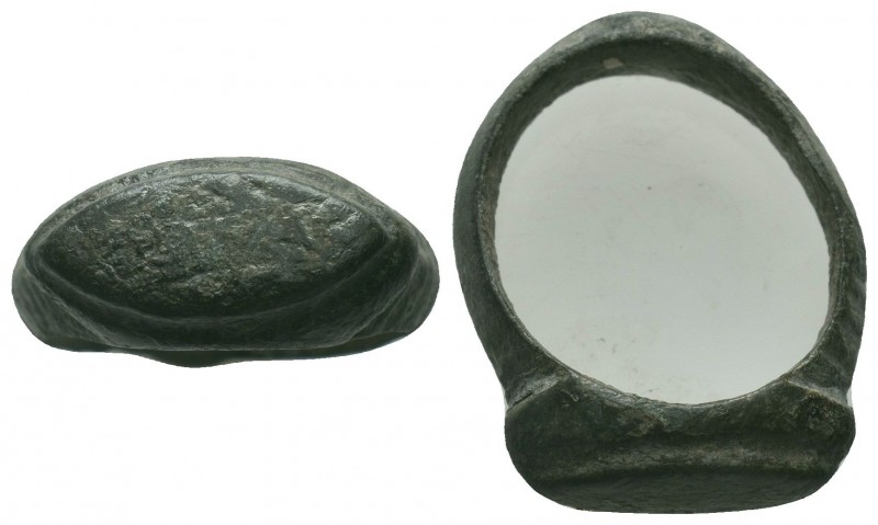 Byzantine Empire, c. 8th-12th century. Bronze ring 

Condition: Very Fine

W...