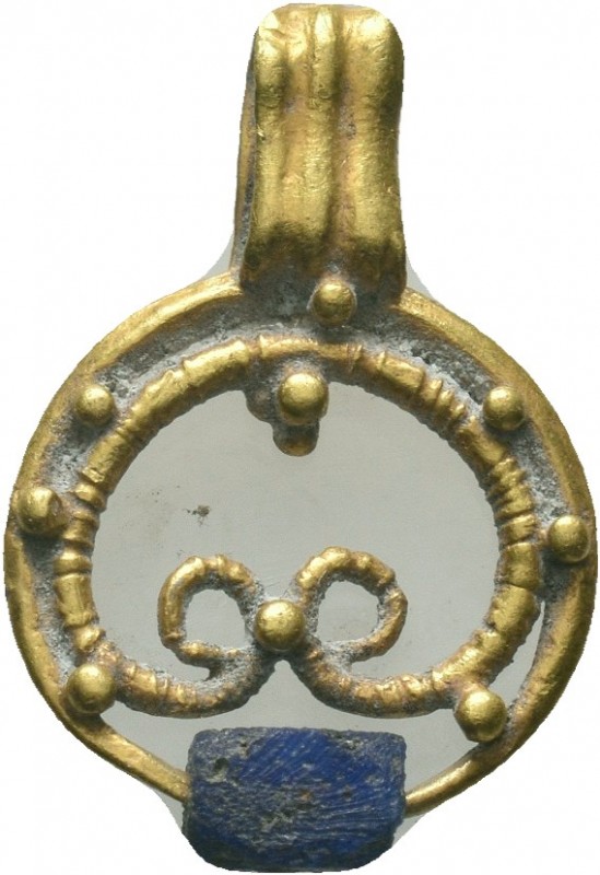 Ancient Roman Gold Pendant with blue stone inlaid, 1st - 2nd Century AD.

Cond...