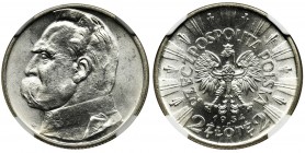 Pilsudski, 2 zloty 1934 - NGC MS64
Jedna z ładniejszych 2 złotówek z Piłsudskim 1934 jaką mieliśmy w ofercie.&nbsp;
Moneta najwyższej, menniczej świ...