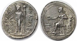 Griechische Münzen, CILICIA. NAGIDOS. AR Stater (10.65 g) 370-365 v. Chr, Vs.: Aphrodite sitzt l. mit Patera, dahinter Eros, davor Altar. Rs.: Dionyso...