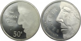 Europäische Münzen und Medaillen, Niederlande / Netherlands. Silberhochzeit von Beatrix und Claus. 50 Gulden 1991, Silber. 0.74 OZ. KM 215. Polierte P...