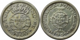 Europäische Münzen und Medaillen, Portugal. PORTUGIESISCHE BESITZUNGEN. SAINT THOMAS & PRINCE ISLANDS. 5 Escudos 1951, Silber. 0.15 OZ. KM 13. Fast St...