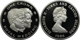 Weltmünzen und Medaillen, Turks und Caicos Inseln / Turks and Caicos Islands. Königliche Hochzeit. 1 Crown 1986, Silber. 0.84 OZ. KM 60a. Polierte Pla...