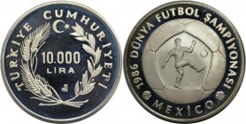 Weltmünzen und Medaillen, Türkei / Turkey. Fussball WM 1986 in Mexico. 10000 Lira 1986, Silber. 0.69 OZ. KM 986. Polierte Platte