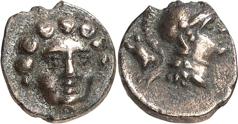 PISIDIEN. 
STÄDTE. 
SELGE. Hemihekton (Obolos) (370/300) 0,90g. Geschöntes Gor...