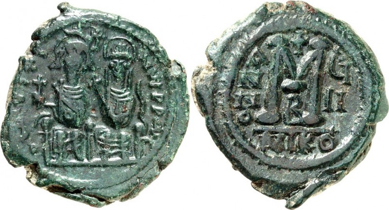 BYZANZ. 
IUSTINUS II. 565-578. AE-Follis 31/33mm ("7"= 571/572) 12,94g, Nikomed...