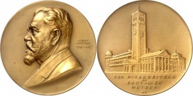 ARCHITEKTUR. 
MUSEEN. 
MÜNCHEN. Medaille 1925 (v. A. Hartig) den Mitarbeitern am Deutschen Museum anl. d. Eröffnung gewidmet von Dr. C. Duisberg. An...