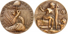 GESCHICHTE u. VERKEHRSWESEN. 
KRIEG und FRIEDEN. 
Weimarer Republik. Medaille 1923 (v. K. Goetz) RÄUBERGERICHTSHOF in MAINZ. Bronzeguss-62 mm. . 
...