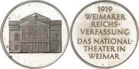 GESCHICHTE u. VERKEHRSWESEN. 
KRIEG und FRIEDEN. 
Weimarer Republik. Medaille o.J. (1970er Jahre) (v. J. Huta, b. JP) a.d. Weimarer Reichsverfassung...