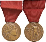 Regno d'Italia - Medaglia 1915-1918 volontari di guerra - 19,25 grammi. Con nastrino originale rovinato. Ossidazioni.
qSPL