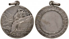 Regno d'Italia - Medaglia gara di regolarità autocolonne militari 1935 - 14,79 grammi. Opus Johnson. In argento.
SPL