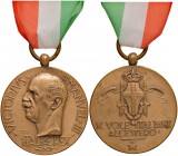 Vittorio Emanuele III - Medaglia scuole italiane all'estero - 13,04 grammi. Opus Morbiducci. Con nastrino non originale.
SPL