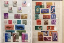 Indonesia Varie- Album contenente una raccolta di francobolli - Come da foto.
n.a.