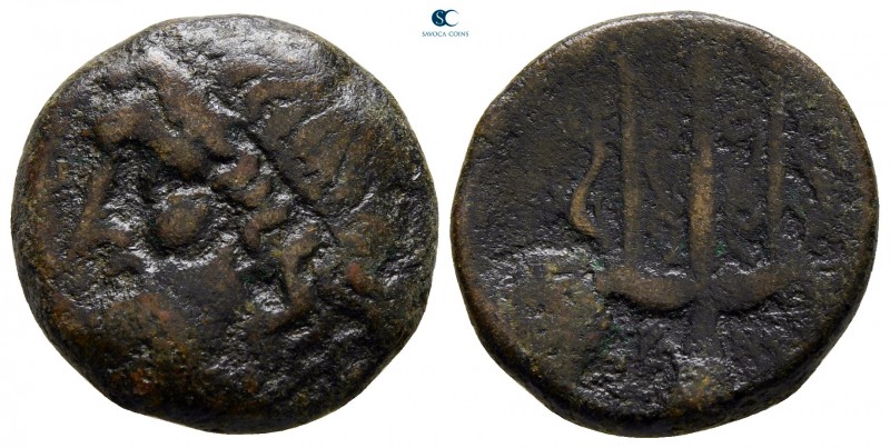Sicily. Syracuse. Hieron II 275-215 BC. 
Bronze Æ

20 mm., 6,45 g.



fin...