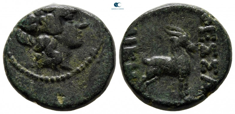 Macedon. Thessalonica circa 158-149 BC. 
Bronze Æ

19 mm., 6,11 g.



ver...