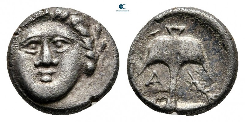 Thrace. Apollonia Pontica circa 350-325 BC. 
Diobol AR

10 mm., 1,20 g.


...