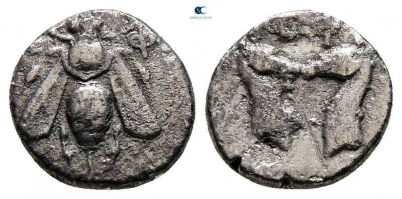 Ionia. Ephesos circa 380-340 BC. 
Diobol AR

10 mm., 0,85 g.



very fine