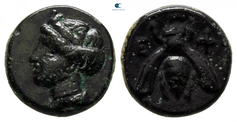 Ionia. Ephesos circa 375-325 BC. 
Bronze Æ

10 mm., 1,42 g.



very fine