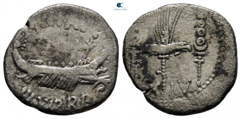 Mark Antony 32-31 BC. Military mint moving with M.Antony
Denarius AR

17 mm.,...