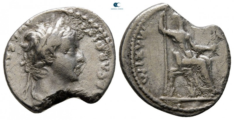 Tiberius AD 14-37. "Tribute Penny" type. Rome
Denarius AR

18 mm., 3,00 g.
...