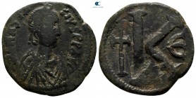 Anastasius I AD 491-518. Constantinople. Half follis Æ