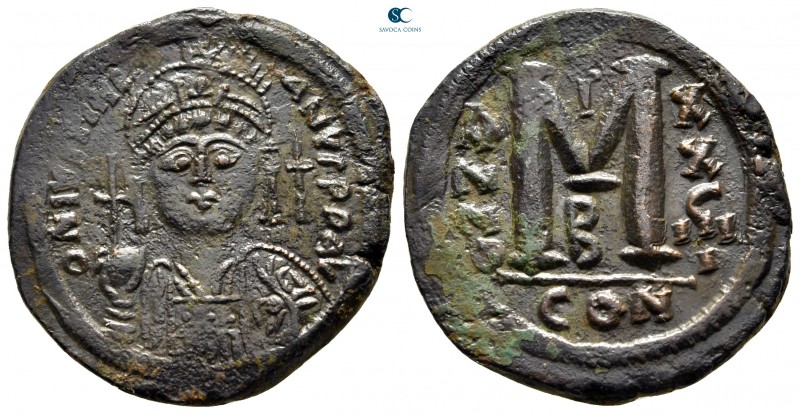 Justinian I AD 527-565. Constantinople
Follis Æ

32 mm., 16,82 g.

very fin...