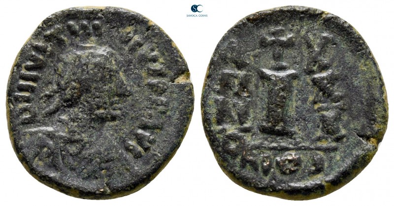 Justinian I AD 527-565. Nikomedia
Decanummium Æ

17 mm., 3,05 g.

nearly ve...