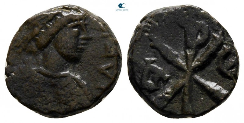 Justin II AD 565-578. Constantinople
Pentanummium Æ

13 mm., 1,82 g.

very ...