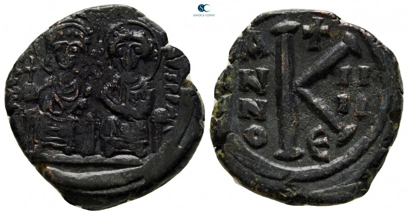 Justin II and Sophia AD 565-578. Nikomedia
Half follis Æ

23 mm., 7,83 g.

...