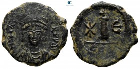 Maurice Tiberius AD 582-602. Constantinople. Decanummium Æ