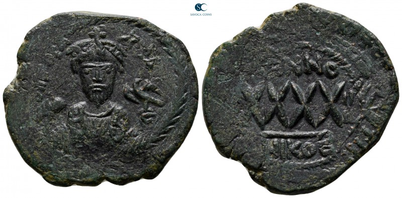 Phocas AD 602-610. Nikomedia
Follis Æ

34 mm., 12,07 g.

very fine