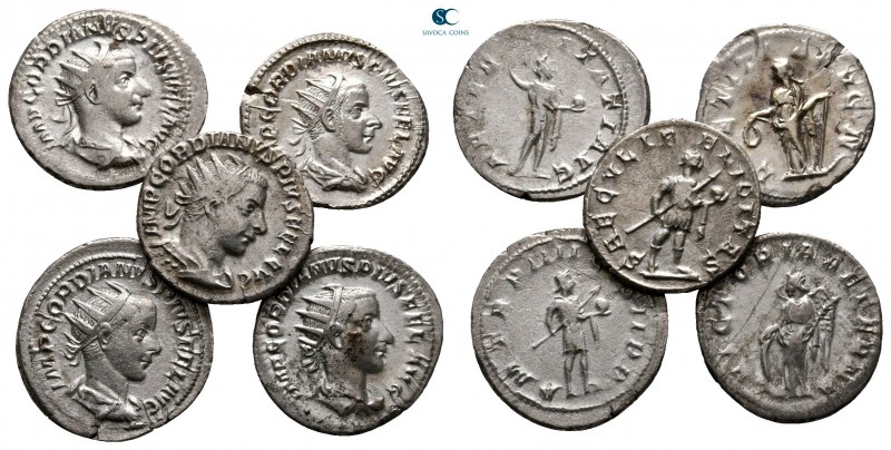 Lot of ca. 5 roman antoniniani / SOLD AS SEEN, NO RETURN!

very fine