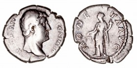 Adriano
Denario. AR. Roma. (117-138). R/MONETA AVG. 3.32g. RIC.256. BC+.
